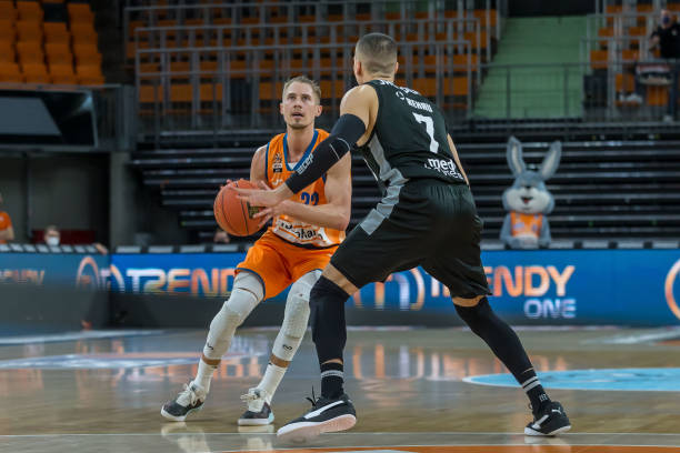 位与团队配 位与团队配