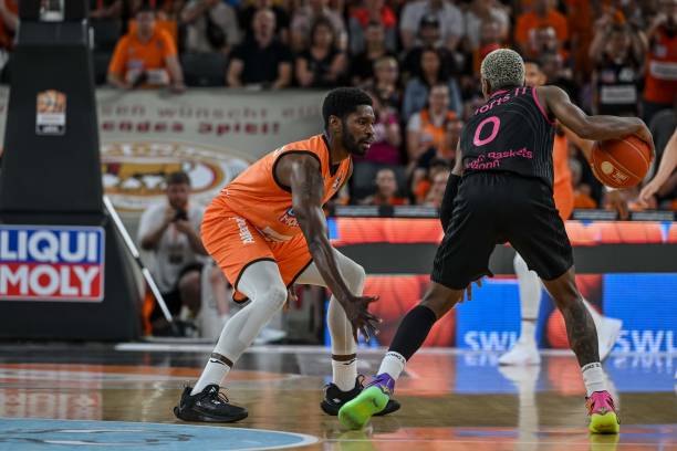 他们共同经 他们共同经